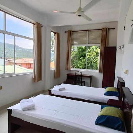 Smile Hub Kandy -Youth Hostel- Luaran gambar