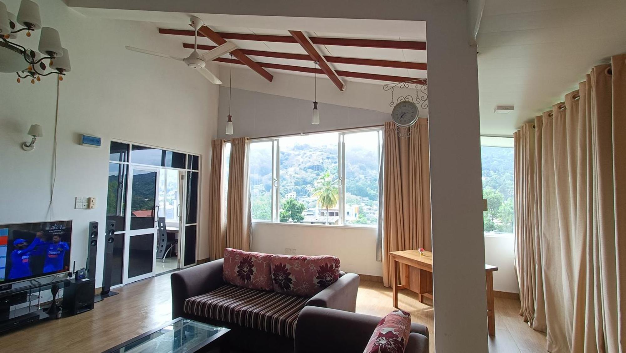 Smile Hub Kandy -Youth Hostel- Bilik gambar