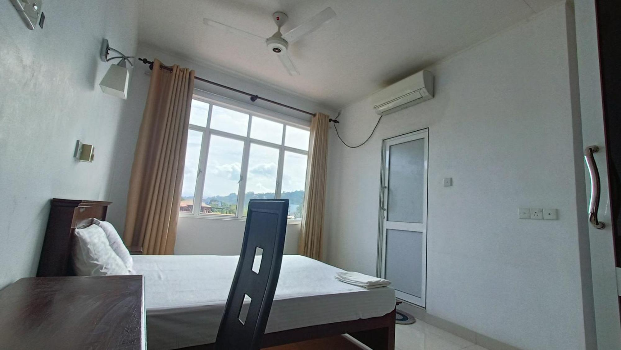 Smile Hub Kandy -Youth Hostel- Bilik gambar